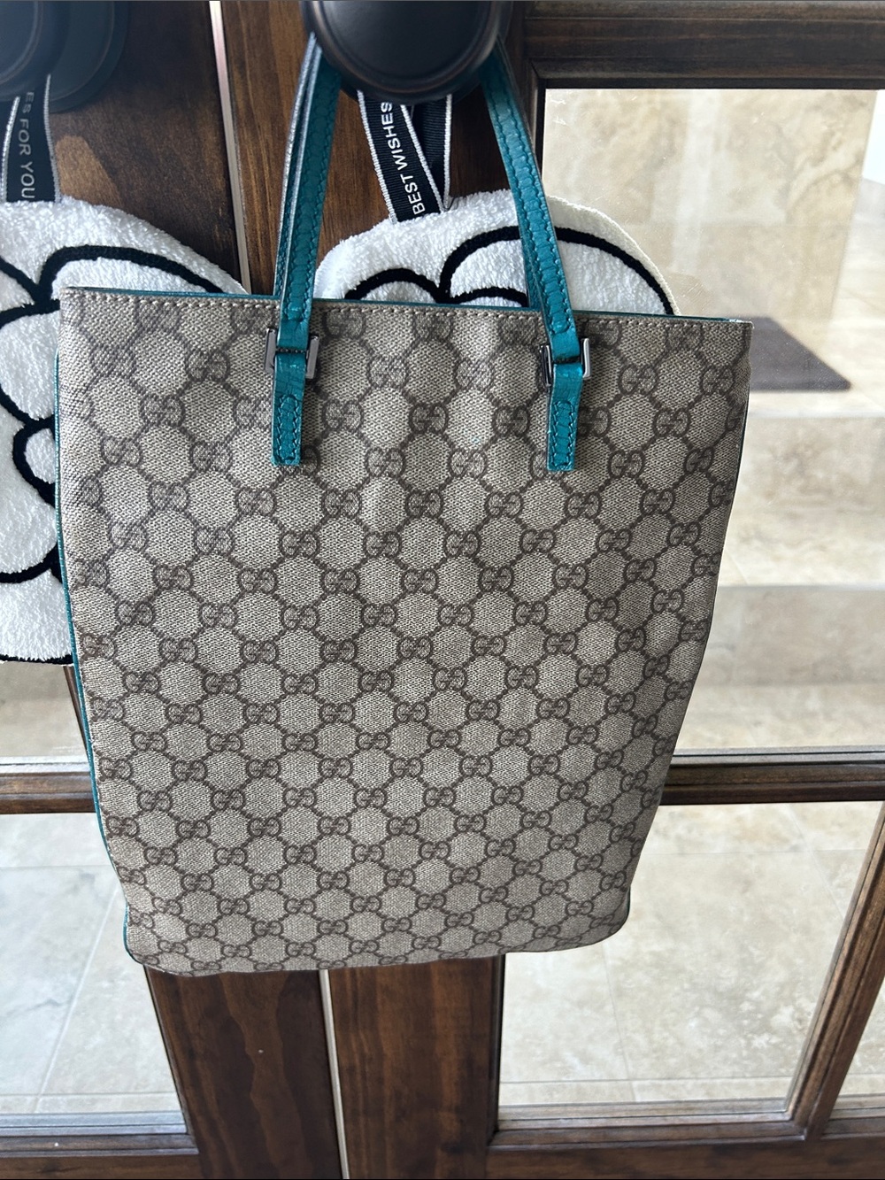Gucci Beige GG Canvas Tote with Teal Trim - Picture 4 of 16
